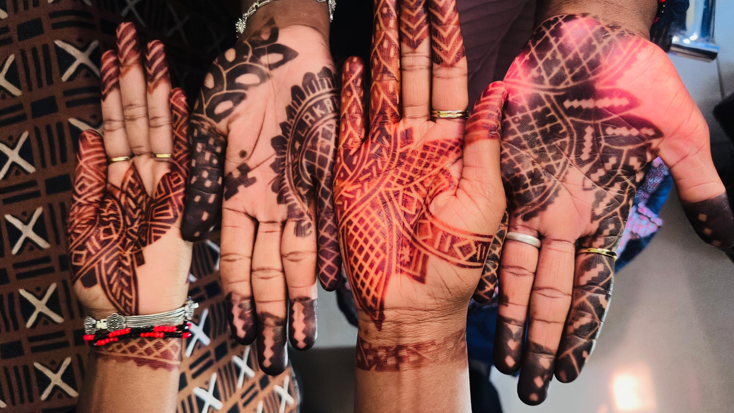 L’art du Diabi : Beauté, tradition et souvenirs du henné